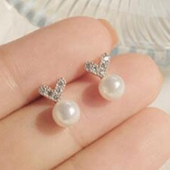 Jewelry - NEW 925 Sterling Silver Diamond Pearl Stud Earrings